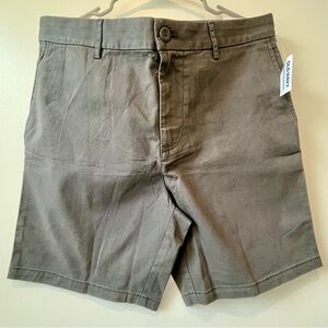 NWT Old Navy Slim Built In Flex Shorts. 34 & 8” Inseam - Men’s Smoky Black